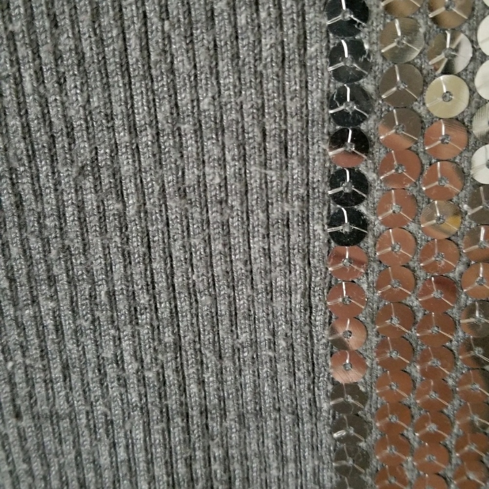 T-back sequence Tank - Picture 2 of 3